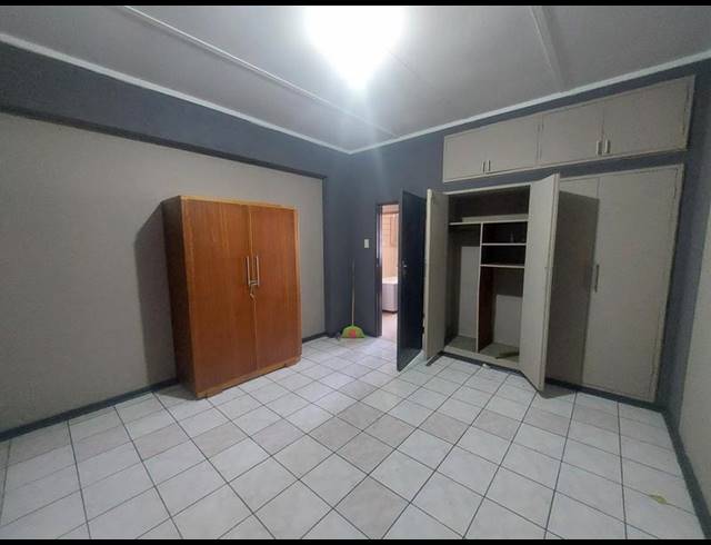 4 BEDROOM APARTMENT FOR SALE IN ARCADIA